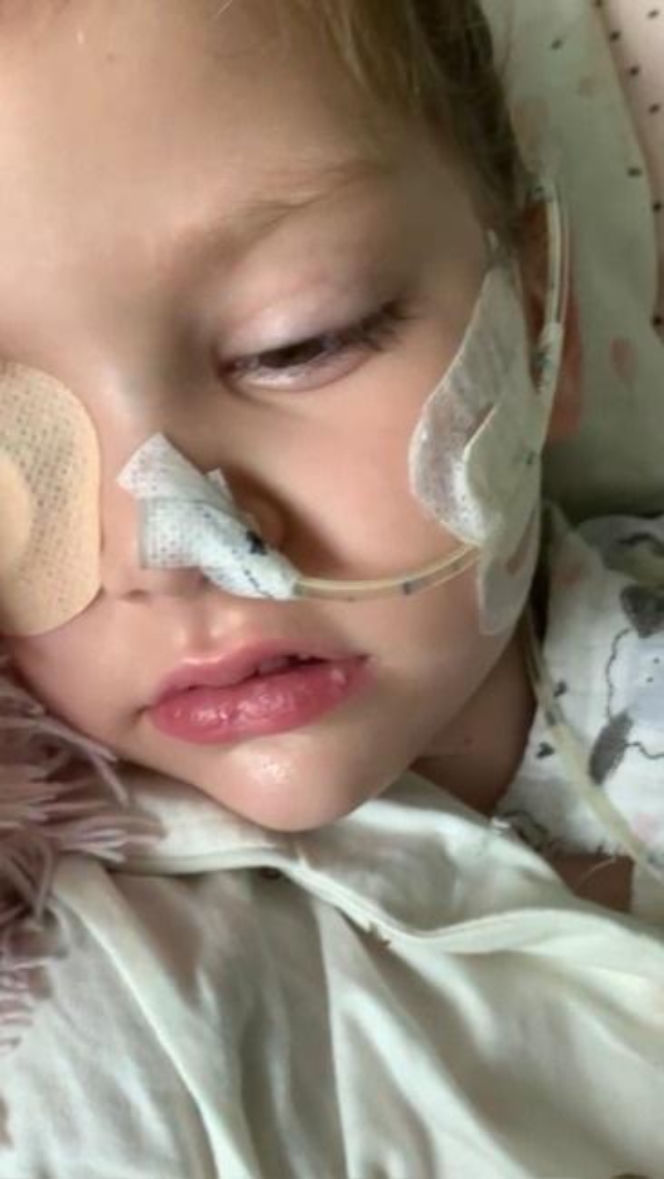 Wylew krwi do mózgu odebrał Lili dzieciństwo. 5-latka każdego dnia walczy o sprawność