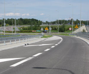 Dzięki wybudowaniu nowego odcinka jezdni powstało połączenie z ekspresową S-19 i autostradą A4.