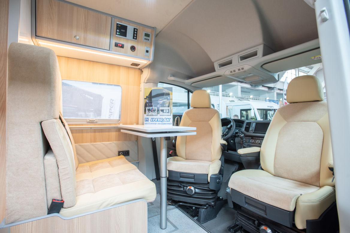 Kampery na targach Poznań Motor Show 2019