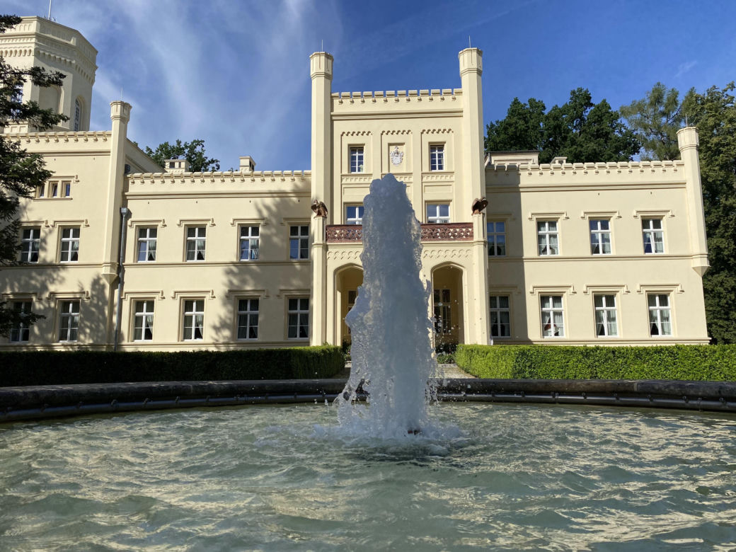 Pałac Mierzęcin w Lubuskiem - zdjęcia rezydencji