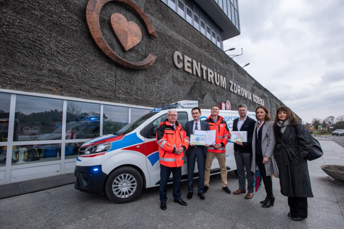 Specjalistyczna Toyota Proace na służbie w Centrum Zdrowia Dziecka