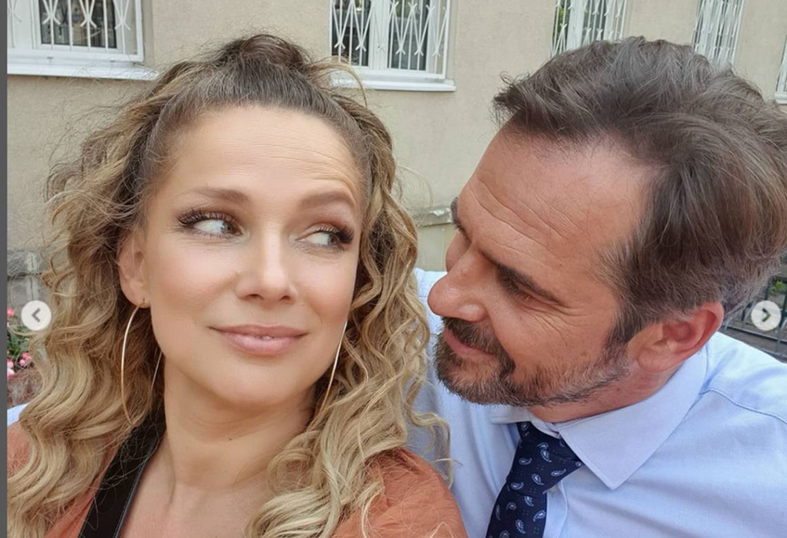 Przyjaciółki na planie 18 sezonu. Joanna Liszowska (Patrycja), Paweł Deląg (Wiktor)