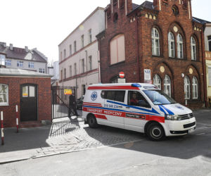 Szpital zakaźny w Bydgosczy tylko dla pacjentów z podejrzeniem koronawirusa. Szpital jest całkowicie zamknięty.