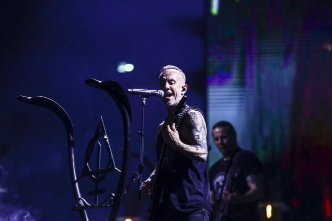 Kiedyś mroczny metalowiec z podziemia. Tak na przestrzeni lat zmieniał się Adam Darski z Behemotha