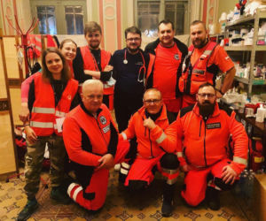 Ratownicy medyczni pomagają uchodźcom z Ukrainy [ZDJĘCIA]