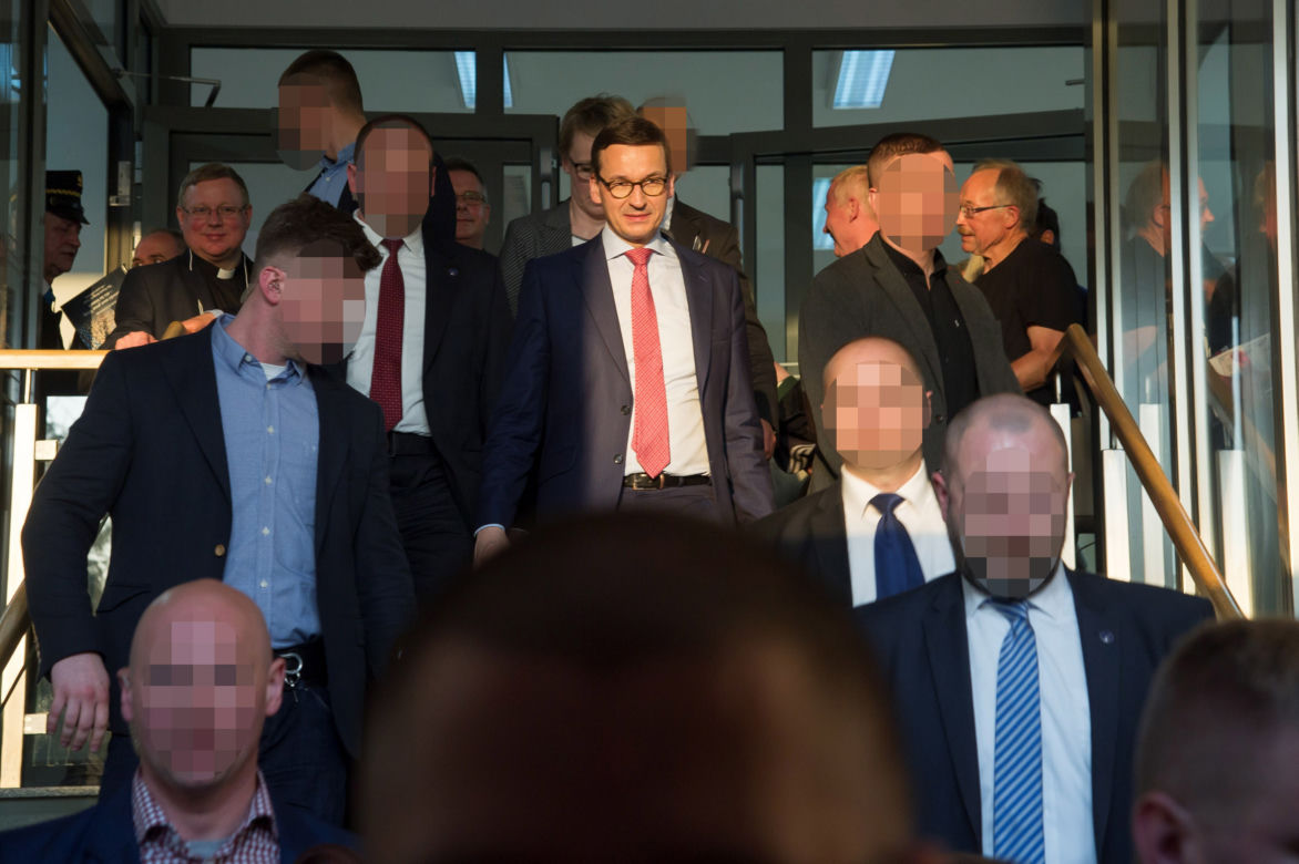 Grube miliony na ochronę władzy