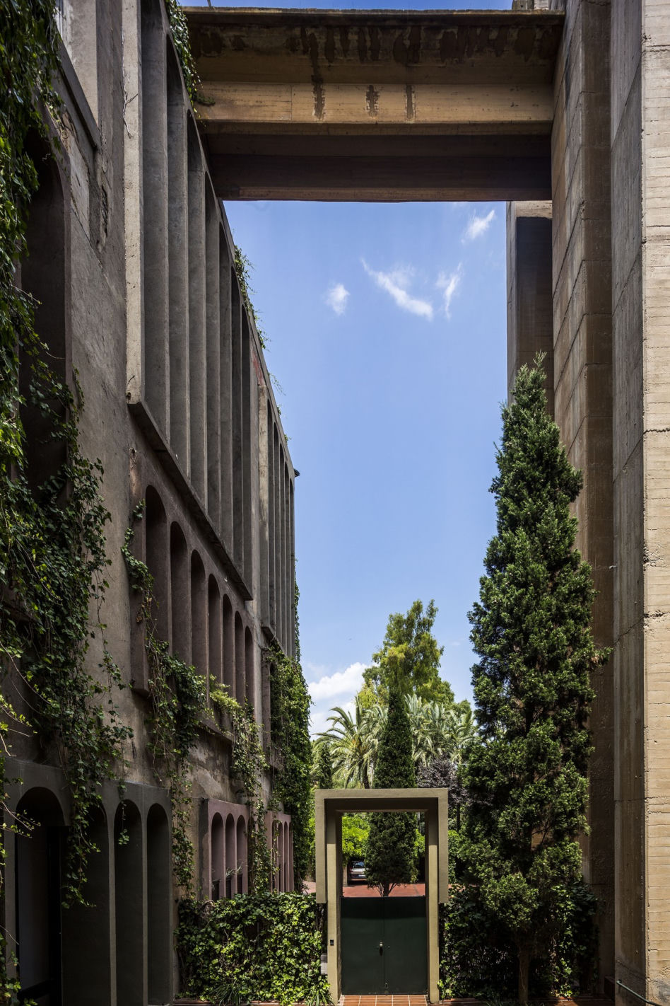 Pracownie architektów: La Fabrica Ricarda Bofilla