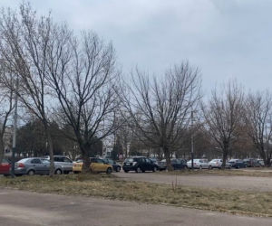 Koronawirus. Gigantyczne KOLEJKI do punktów drive-thru w Łodzi!