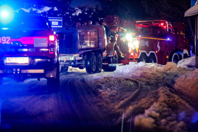 Wyciągnęli 63-letnią maszynę do odśnieżania