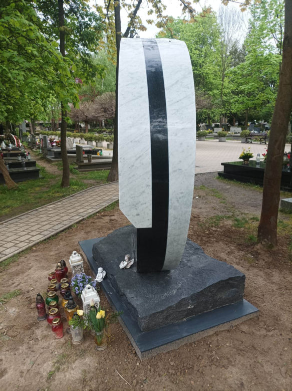 Grób Ewy Demarczyk
