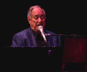 Neil Sedaka