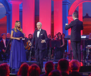 Cud życia. José Carreras - specjalny koncert wielkanocny w TVP.  Joanna i Jacek Kurski zachwycili na koncercie wielkanocnym.