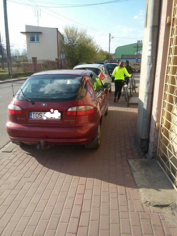 Mistrzowie Parkowania ze Starachowic i okolic. Musicie to zobaczyć