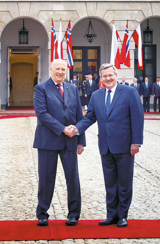 Pierwsza dama, jak królowa