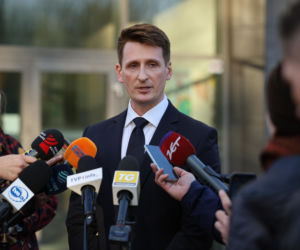 Konferencja prasowa prokuratury ws. wypadku, w którym dzień wcześniej zginął poseł Lewicy Łukasz Litewka