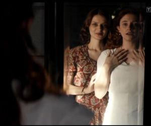 Stulecie Winnych 2 sezon odc. 24. Mania (Karolina Bacia), Ania (Weronika Humaj)