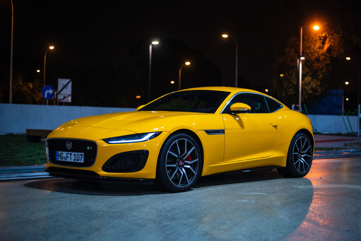 Jaguar F-Type R