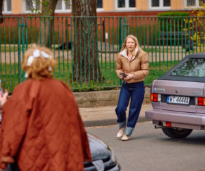 Na Wspólnej odc. 4246. Krystyna Agier (Małgorzata Knothe), Juliusz (Daniel Olbrychski), Łucja (Magdalena Kaczmarek)