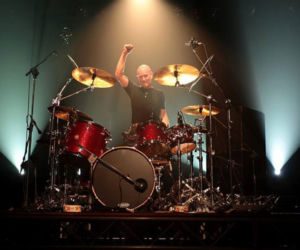 Chris Slade wskazał gitarowego geniusza. Były perkusista AC/DC miał okazję z nim pracować