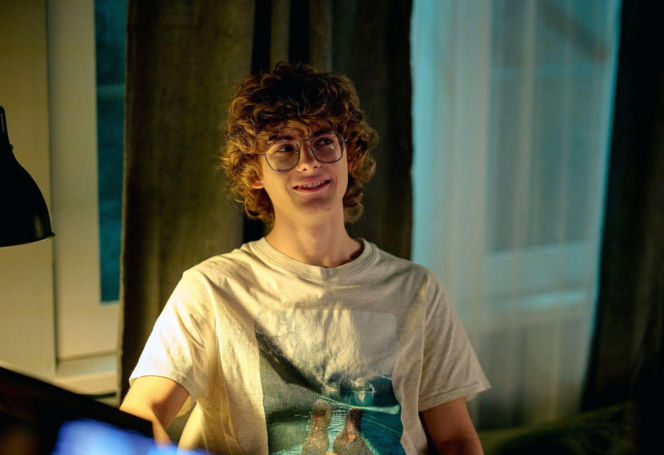 "Na Wspólnej", odcinek 4171: Kariera Mariusza wisi na włosku. Mężczyzna ucieka w alkohol i odsuwa się od Oli