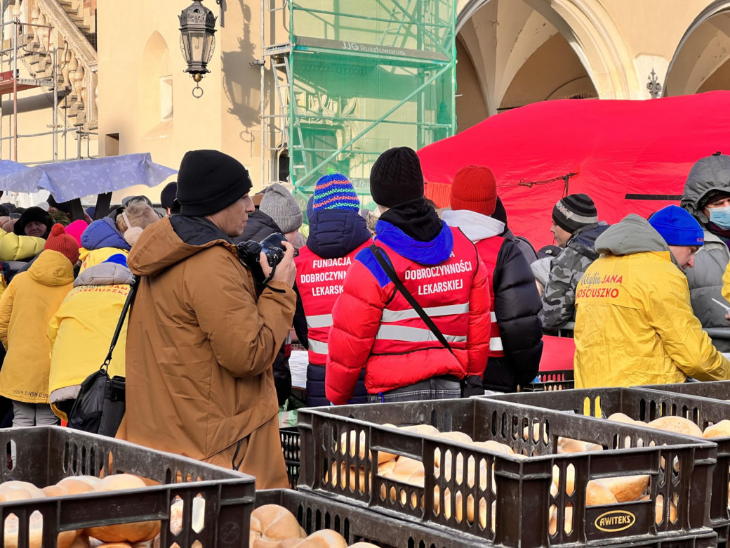 XXVII Wiglia dla Osób Bezdomnych i Potrzebujących Jana Kościuszko ponownie na Rynku Głównym w Krakowie 