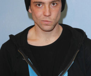 Debiutował jako Magik w Jesteś Bogiem. Tak na przestrzeni lat zmienił się Marcin Kowalczyk