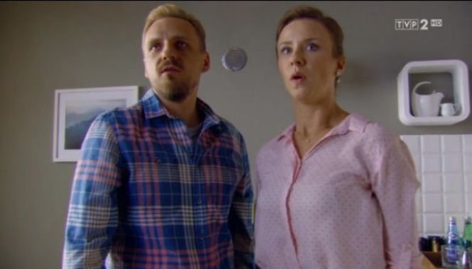 O mnie się nie martw 5 sezon odc. 2 Krzysiek (Paweł Domagała), Marta (Katarzyna Ankudowicz)