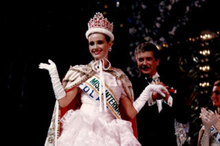 Tak po latach wygląda grób Agnieszki Kotlarskiej. Miss została zamordowana! Miała tylko 24 lata