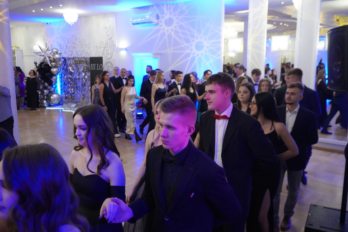 Studniówka III LO w Rzeszowie 