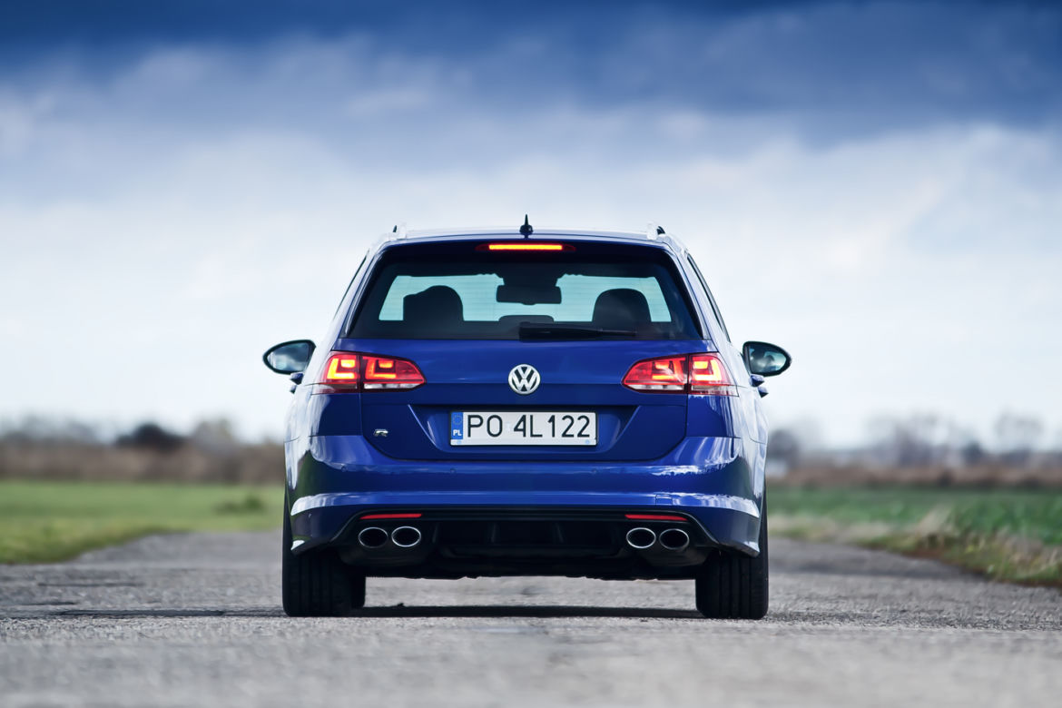 Volkswagen Golf Variant R