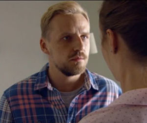 O mnie się nie martw 5 sezon odc. 2 Krzysiek (Paweł Domagała), Marta (Katarzyna Ankudowicz)