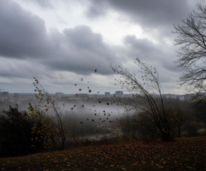 Zimny front nad Katowicami. Czy 20.11.2025 to koniec jesiennego spokoju?