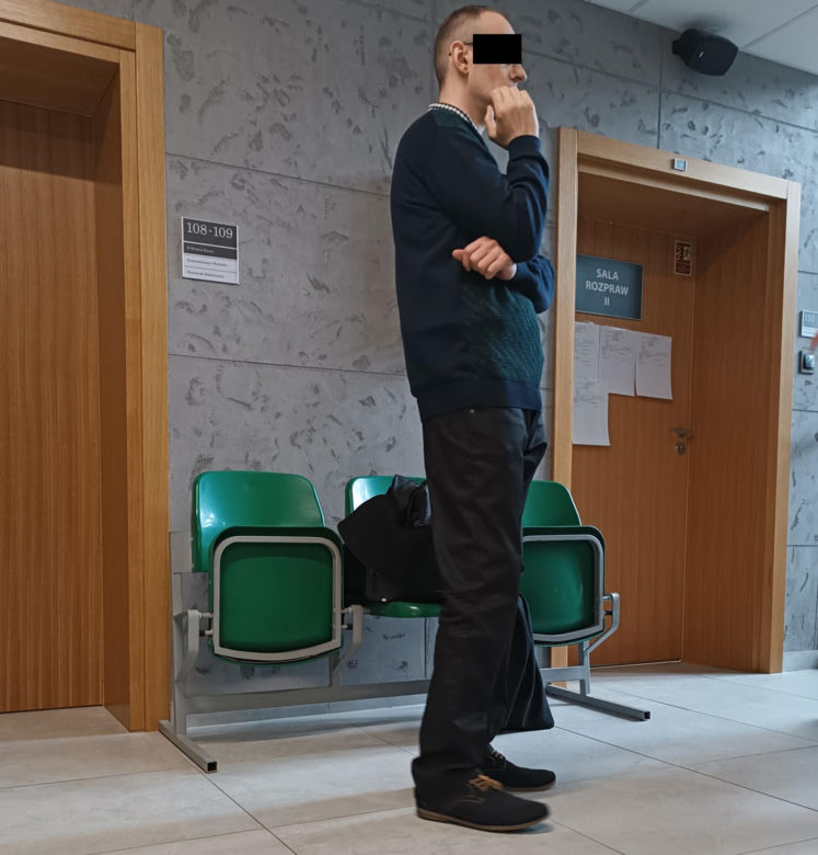 Duchowny z Łosic skazany za zgwałcenie 17-letniej dziewczyny. Bezwzględne więzienie dla młodego księdza