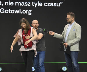 Warszawskie Targi Obronne. Scena Biała Blok z Pierwszej Pomocy pt. „Karetka dojedzie za 12 minut, nie masz tyle czasu”