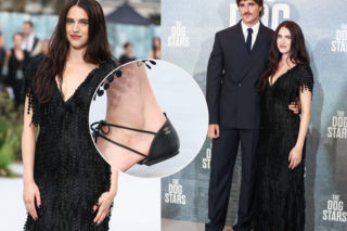 Córka Andie MacDowell z brudnymi stopami na czerwonym dywanie! Zamiast butów założyła napiętki za grube tysiące!