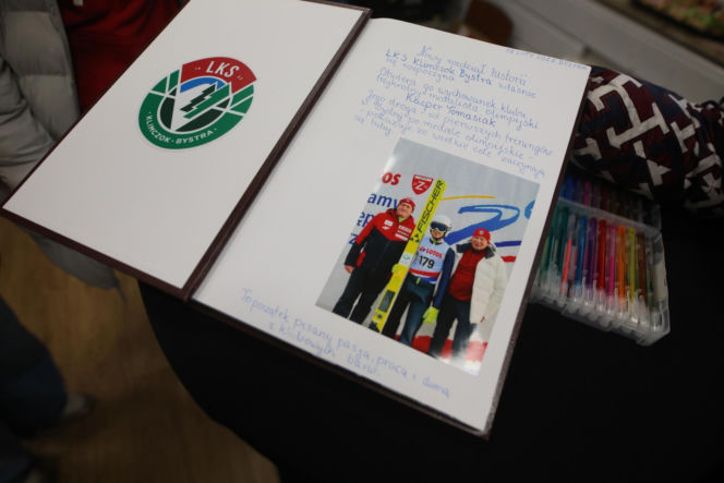 ć Kacper Tomasiak powitany po IO w rodzinnych stronach