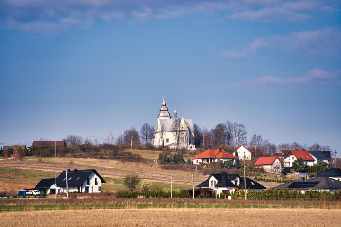 Chełmce. Kościół pw. św. Marii Magdaleny i św. Mikołaja