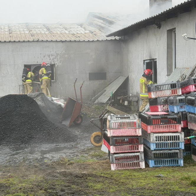 Dramat strażaka ze Śląskiego. Sam ratował innych, teraz stracił wszystko w pożarze