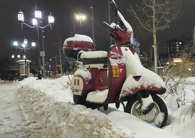 Gołoledź paraliżuje Polskę