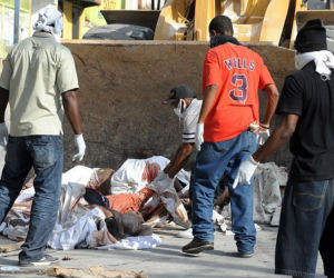 Makabra!  Trupy i sieroty na Haiti 