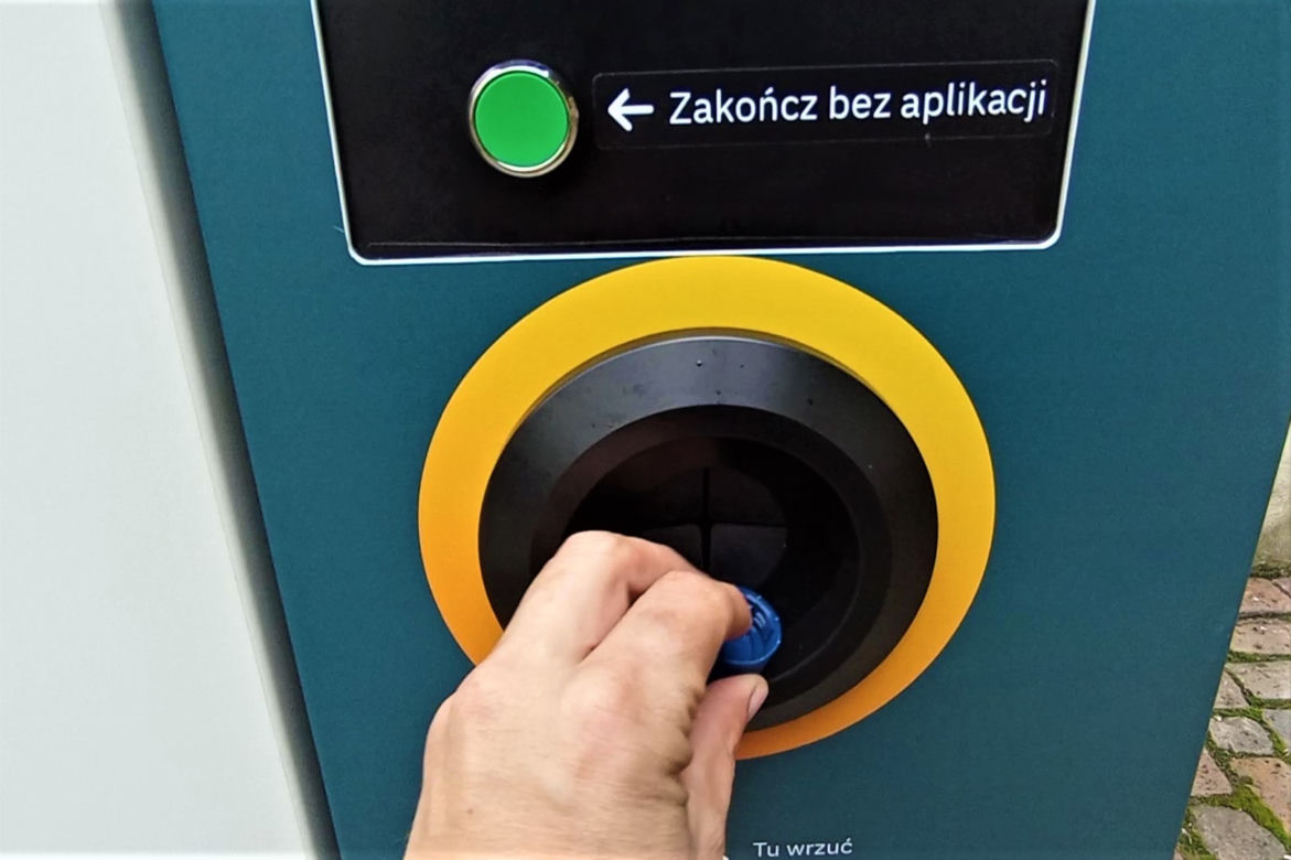 "Recomat" na dziedzińcu Zamku Książąt Pomorskich w Szczecinie