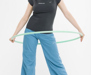 Ćwiczenia z hula-hoop