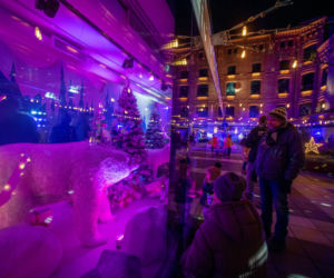 Świąteczne iluminacje robią w Łodzi klimat, Monopolis