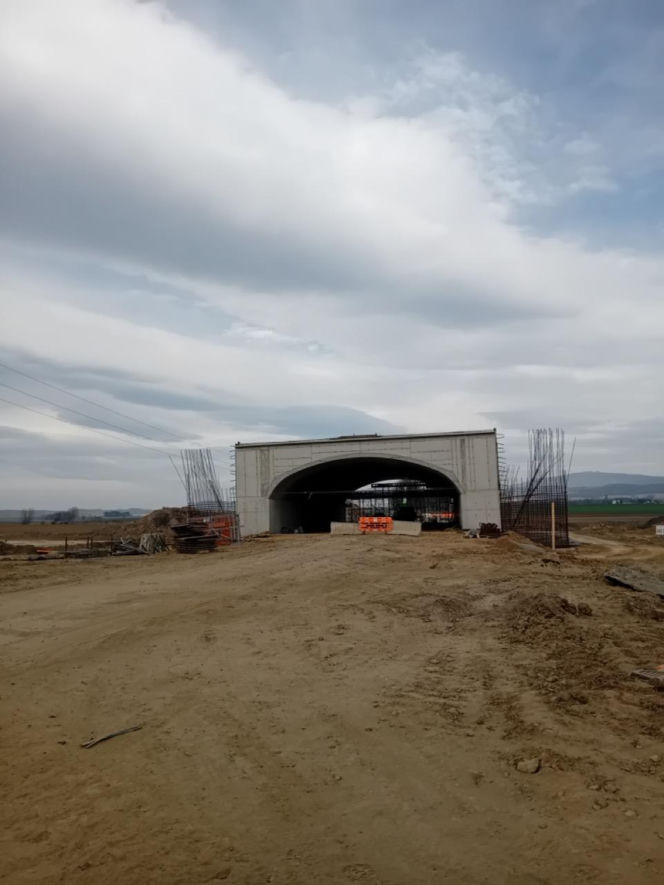 Budowa S8 pod Wrocławiem nabiera tempa. Zobacz najnowsze zdjęcia z placu budowy