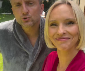 M jak miłość nowy sezon. Dorota (Iwona Rejzner), Bartek (Arkadiusz Smoleński) na planie