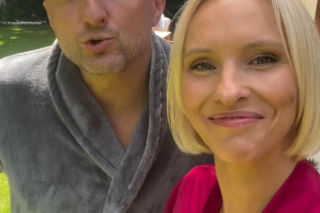 M jak miłość nowy sezon. Dorota (Iwona Rejzner), Bartek (Arkadiusz Smoleński) na planie