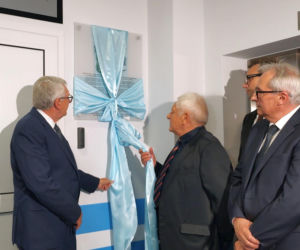 Szpital uhonorował wybitnych kardiochirurgów. Legendy skalpela otworzyły hybrydową salę operacyjną