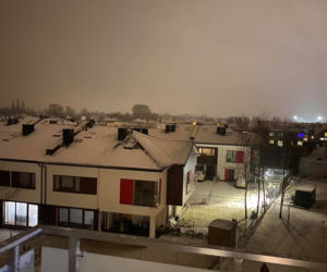 Warszawa pod śniegiem. Szykuje się powrót zimy w stolicy? [ZDJĘCIA] 