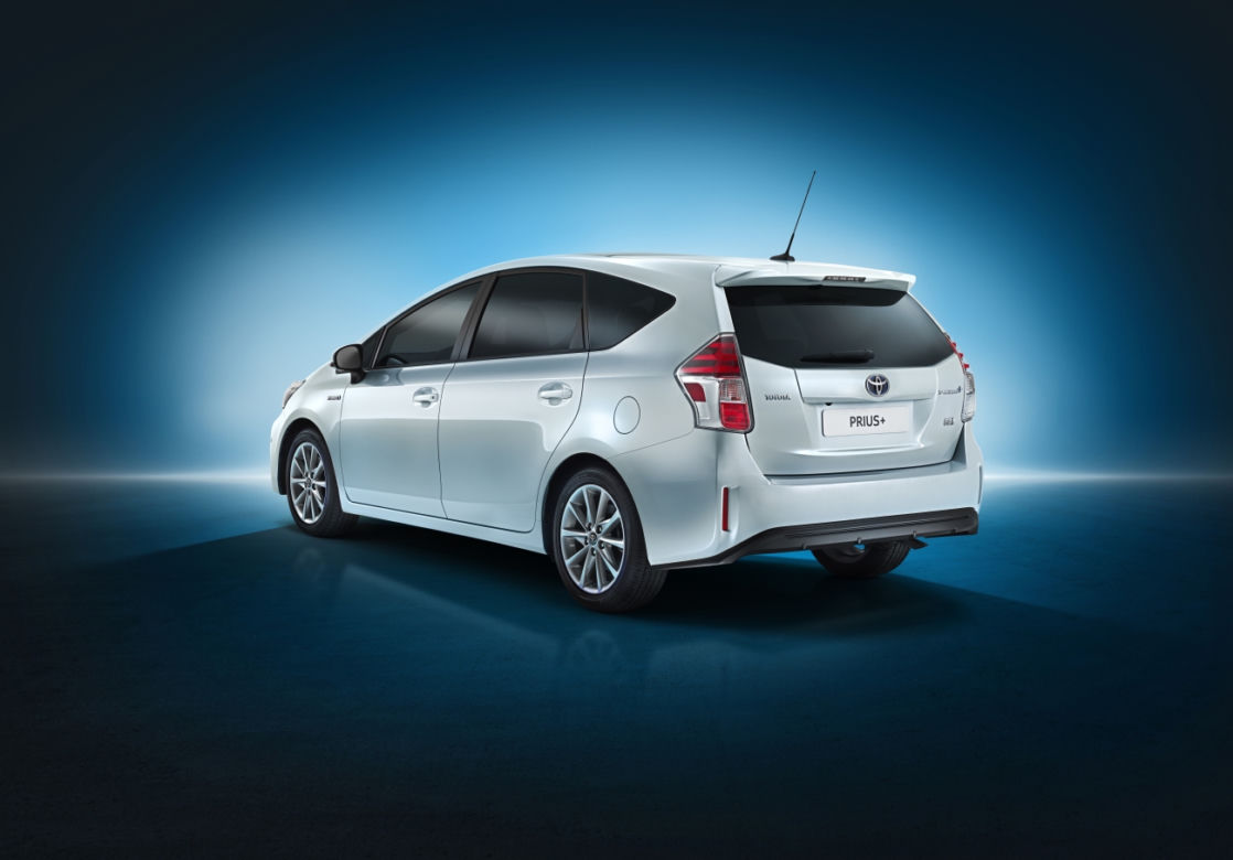 Toyota Prius+ lifting 2015