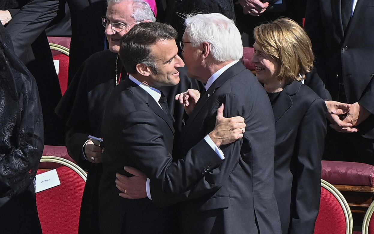 Głowy państw żegnają papieża Franciszka. Do Watykanu zjechali najważniejsi